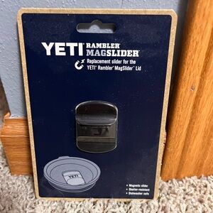 YETI MagSlider Lid Slider - Black